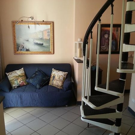 Case Vacanze Borgo Marina אימפריה חדר תמונה