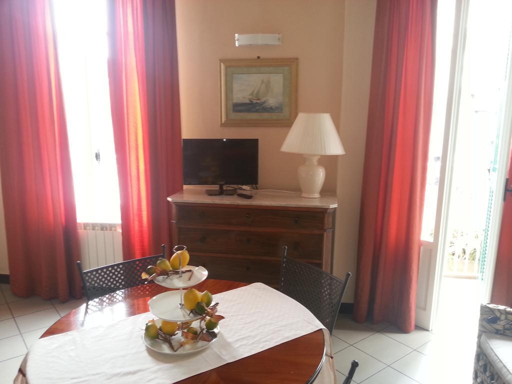 Case Vacanze Borgo Marina אימפריה חדר תמונה
