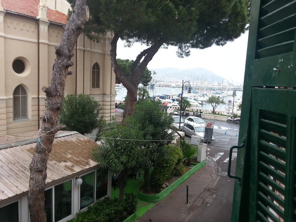 Case Vacanze Borgo Marina אימפריה חדר תמונה